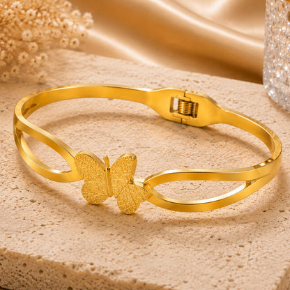 Luxury Golden Butterfly Elegance Bangle | Sultan Jewelers