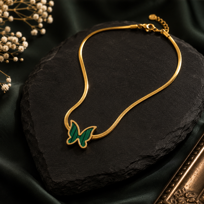 Luxury Emerald Butterfly Snake Chain Necklace | Sultan Jewelers