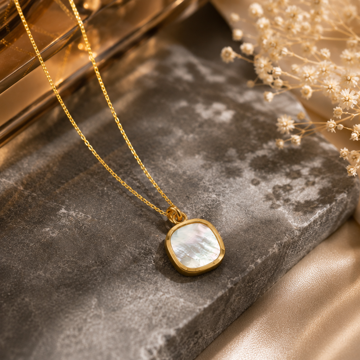 Luxury Gold Mother of Pearl Square Pendant Necklace| Sultan Jewelers