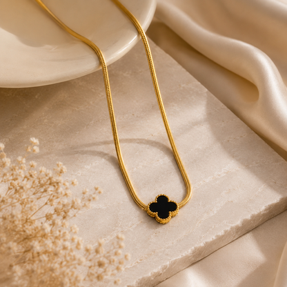 Luxury Gold Clover Pendant Necklace – Black Enamel | Sultan Jewelers